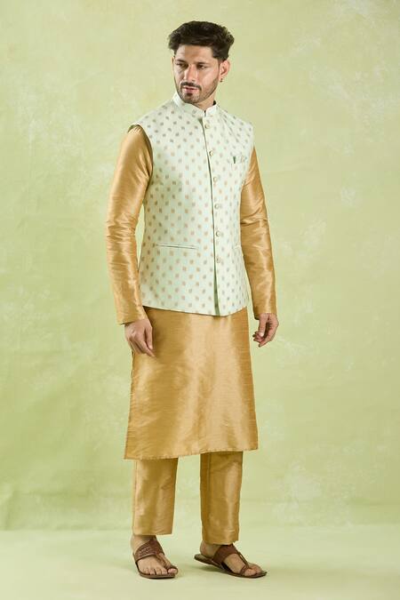 Arihant Rai Sinha Green Brocade, Silk Embroidery Woven Leaf Motif Bundi And Kurta Set at Aza Fashions Arihant Rai Sinha_Green Brocade, Silk Embroidery Woven Leaf Motif Bundi And Kurta Set _at_Aza_Fashions