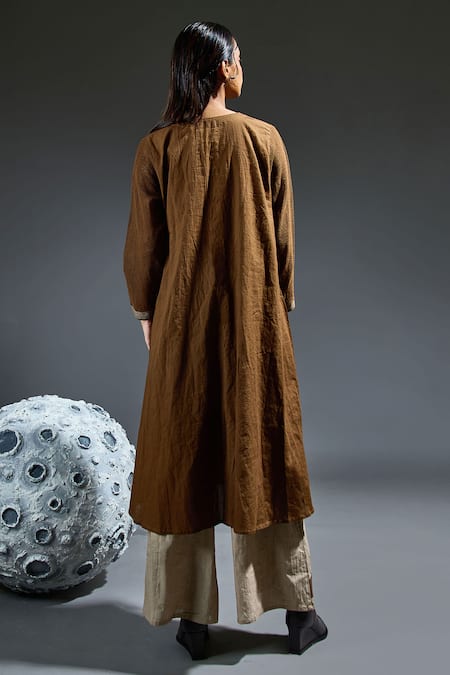 Banana Labs Embellished Circle Print Kurta & Flared Pant 