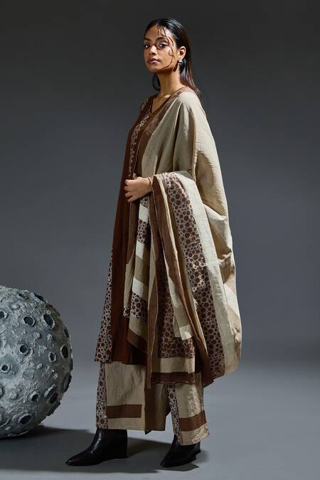 Shop_Banana Labs_Brown Cotton Embroidery V-neck Circle Block Print Kurta Set _Online_at_Aza_Fashions