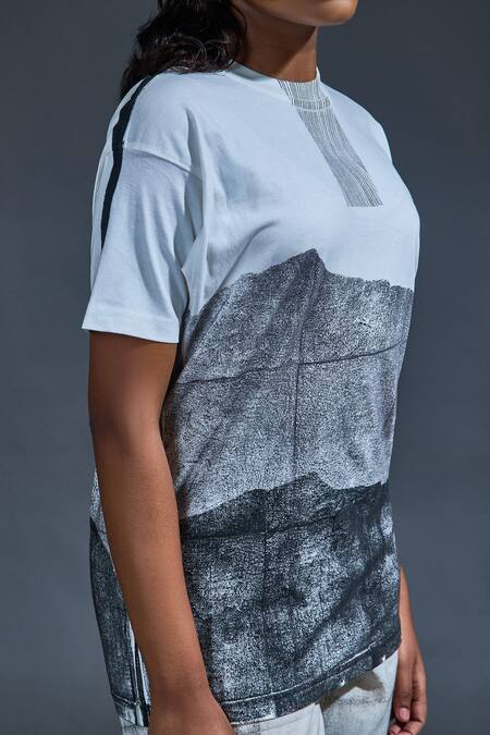 Banana Labs Gray Cotton Hand Block Graphic Round Collar Print Pant Set Online at Aza Fashions Banana Labs_Gray Cotton Hand Block Graphic Round Collar Print Pant Set_Online_at_Aza_Fashions