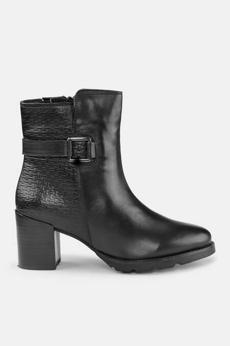 Heel Your Sole_Black Textured Panel Designer Boots _Online_at_Aza_Fashions