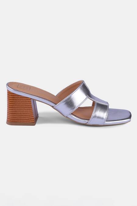 Buy_Heel Your Sole_Silver Cut Work Metallic Block Heels _Online_at_Aza_Fashions