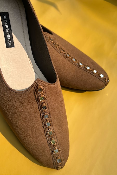 Shradha Hedau Footwear Couture Brown Tan Metal Embroidered Moccasins at Aza Fashions Shradha Hedau Footwear Couture_Brown Tan Metal Embroidered Moccasins _at_Aza_Fashions