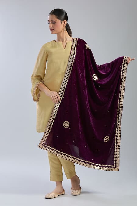 Shop_Naintara Bajaj_Wine Velvet Beads, Stones Floral Butti Embroidered Dupatta _at_Aza_Fashions