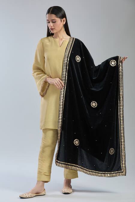 Buy_Naintara Bajaj_Black Velvet Beads, Stones Floral Embroidered Dupatta _Online_at_Aza_Fashions