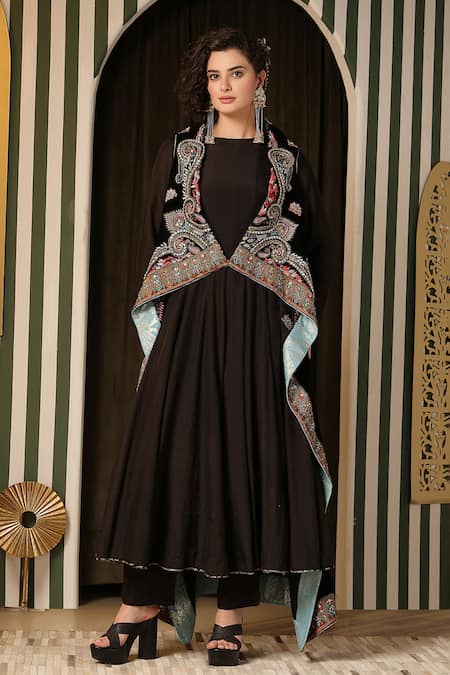Soniya G Paisley Butti Embroidered Anarkali Set 