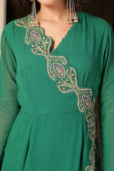 Buy_Soniya G_Green Georgette Mirrors, Embroidery V-neck Asymmetric Angarkha Kurta Set _Online_at_Aza_Fashions