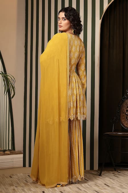 Soniya G Bandhani Print Peplum Top Gharara Set 