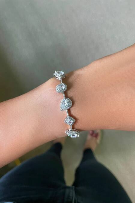 PRERTO_White Imitation Diamonds Jewellery Set _Online_at_Aza_Fashions