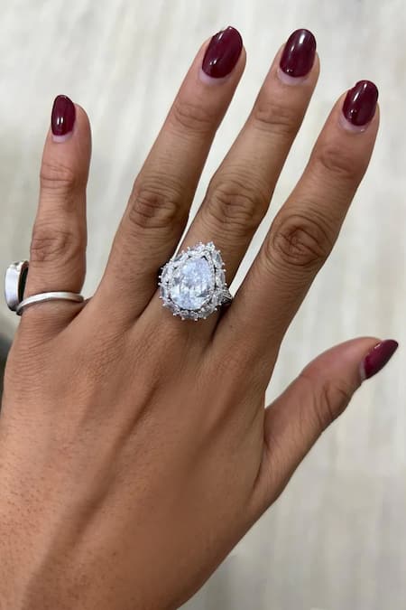 Buy PRERTO White Imitation Diamonds Daffodil Bloom Jewellery Set Online at Aza Fashions Buy_PRERTO_White Imitation Diamonds Daffodil Bloom Jewellery Set _Online_at_Aza_Fashions