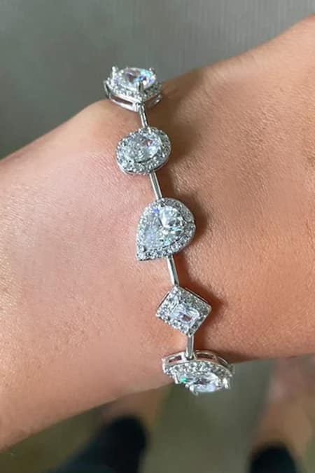 Shop PRERTO White Imitation Diamonds Daffodil Bloom Jewellery Set Online at Aza Fashions Shop_PRERTO_White Imitation Diamonds Daffodil Bloom Jewellery Set _Online_at_Aza_Fashions