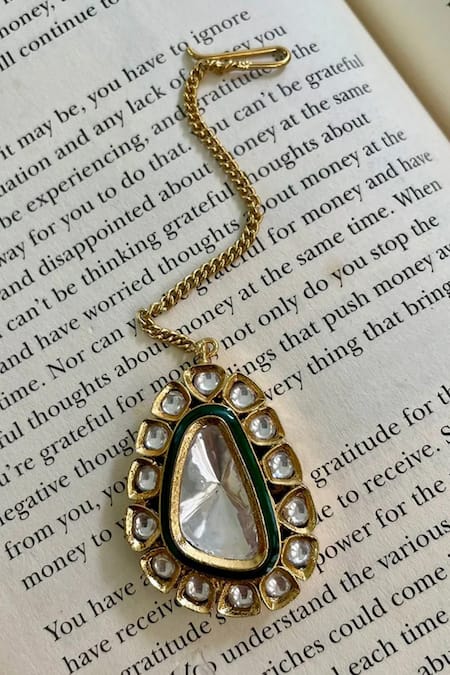 PRERTO_Emerald Green Stones Polki Kundan Jewellery Set _Online_at_Aza_Fashions