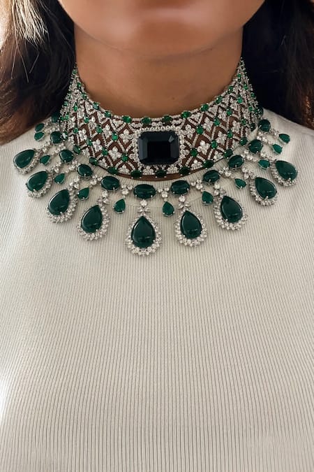 Prerto Maharani Emerald Cairn Diamante & Emerald Applique Necklace Set 