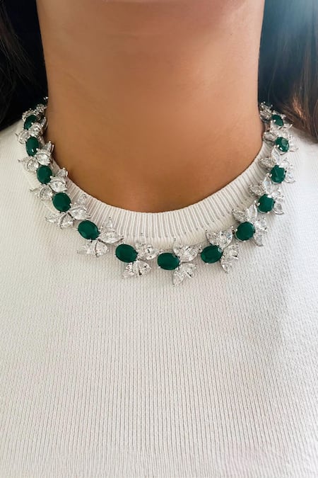 Prerto Bow Emerald Diamante Studded Necklace Set 