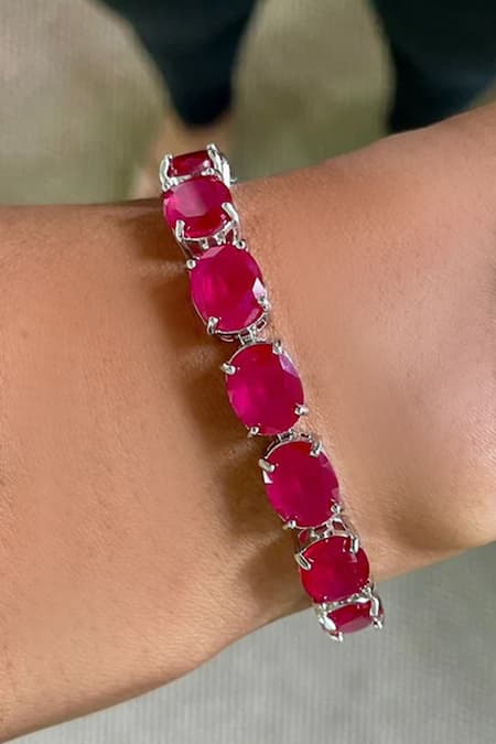 Prerto Ovalet Ruby Studded Bracelet 