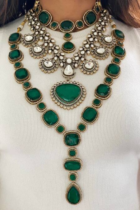 Prerto Maharani Emerald Vintage Polki Embellished Necklace Set 