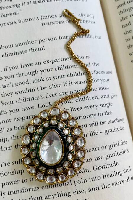 PRERTO Green Imitation Diamonds Floral Polki Necklace Set Online at Aza Fashions PRERTO_Green Imitation Diamonds Floral Polki Necklace Set_Online_at_Aza_Fashions