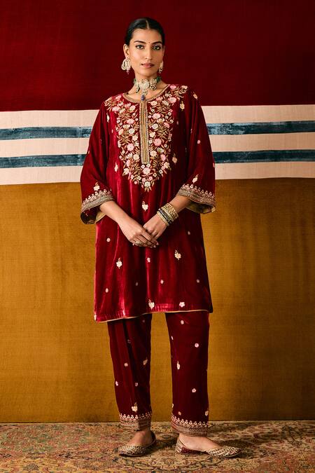 Shop Sue Mue Red Silk, Velvet Diamonds, Embroidery Round Neck Kashmiri Kurta Set Online at Aza Fashions Shop_Sue Mue_Red Silk, Velvet Diamonds, Embroidery Round Neck Kashmiri Kurta Set _Online_at_Aza_Fashions