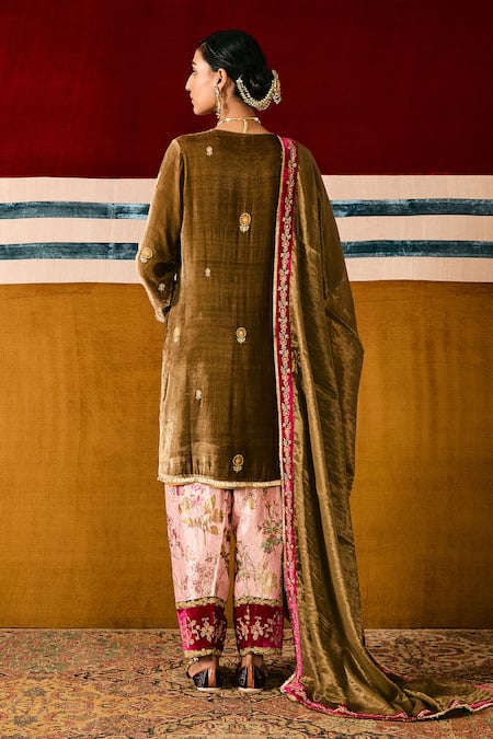 Shop Sue Mue Green Silk, Velvet, Handloom Cotton Tassels, Kashmiri Olive Kurta Set at Aza Fashions Shop_Sue Mue_Green Silk, Velvet, Handloom Cotton Tassels, Kashmiri Olive Kurta Set _at_Aza_Fashions