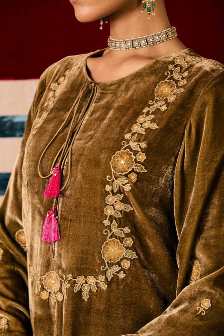 Sue Mue Green Silk, Velvet, Handloom Cotton Tassels, Kashmiri Olive Kurta Set Online at Aza Fashions Sue Mue_Green Silk, Velvet, Handloom Cotton Tassels, Kashmiri Olive Kurta Set _Online_at_Aza_Fashions