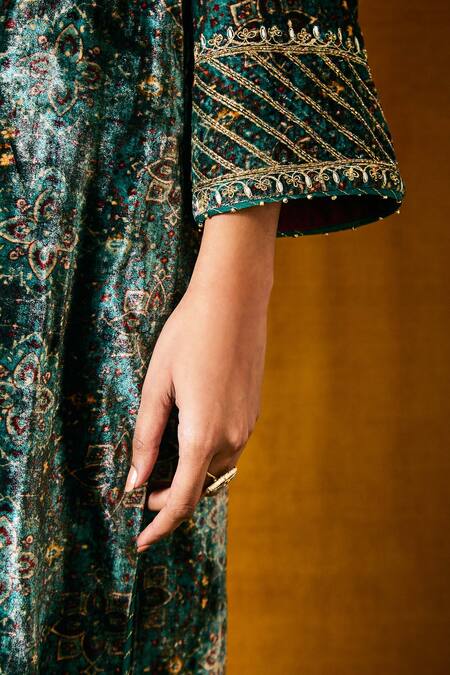 Shop Sue Mue Blue Silk, Velvet Sequins, Zari, Beads V-neck Teal Embroidered Kurta Set Online at Aza Fashions Shop_Sue Mue_Blue Silk, Velvet Sequins, Zari, Beads V-neck Teal Embroidered Kurta Set _Online_at_Aza_Fashions