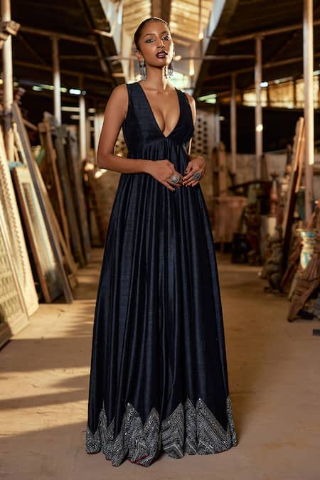 Karishma Khanduja Bareilly Black Raw Silk Embroidered Hem Gown 