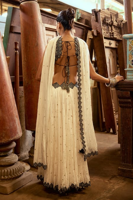 Karishma Khanduja Bareilly Floral Butti Embroidered Lehenga Set 