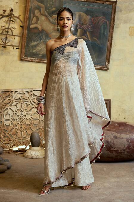 Buy Karishma Khanduja Bareilly Silver Tissue Geometric Embroidered Cape With Pant Online at Aza Fashions Buy_Karishma Khanduja Bareilly_Silver Tissue Geometric Embroidered Cape With Pant _Online_at_Aza_Fashions