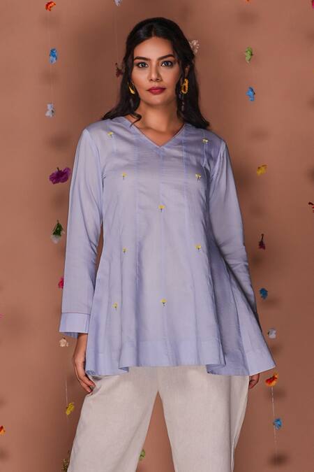 Tangerine By Asfa Blue Chanderi Embroidery V-neck Flower Hand Top Online at Aza Fashions Tangerine By Asfa_Blue Chanderi Embroidery V-neck Flower Hand Top_Online_at_Aza_Fashions