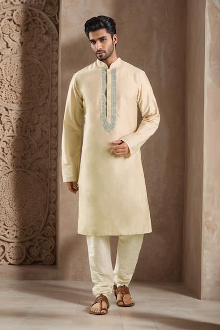 Samyukta Singhania Contrast Embroidered Kurta Set 