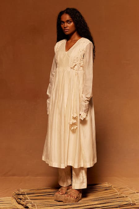 Ahmev_Ivory , Satin Fabric Flowers V-neck Floral Angrakha Anarkali Set _Online_at_Aza_Fashions