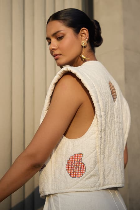 Shop Nirvanaa White Quilted Applique Gilet 