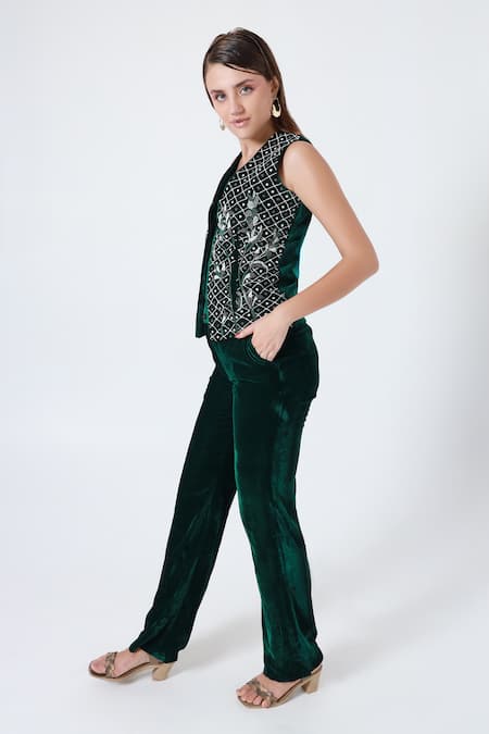Buy_Shagufta_Green Velvet Cut Work Open Neck Cutdana Embroidered Jacket And Pant _Online_at_Aza_Fashions