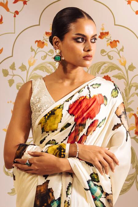 Buy Studio 113 White Satin, Silk Pixelated Floral Print Saree With Blouse Online at Aza Fashions Buy_Studio 113_White Satin, Silk Pixelated Floral Print Saree With Blouse _Online_at_Aza_Fashions
