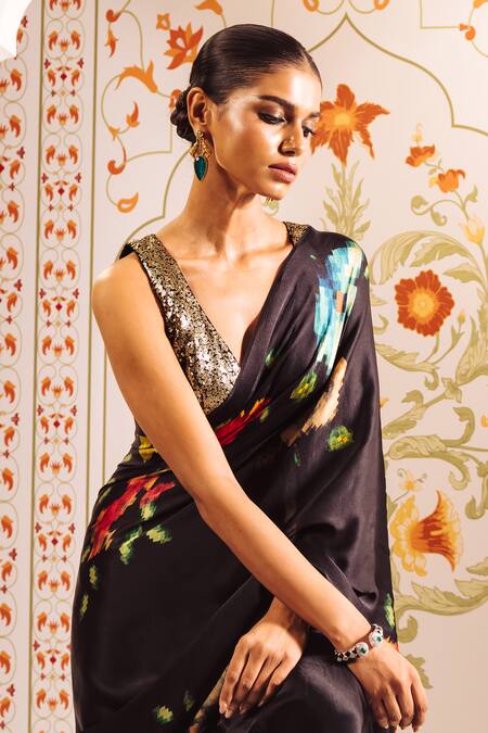 Studio 113 Black Satin, Silk Patola Floral Print Saree Online at Aza Fashions Studio 113_Black Satin, Silk Patola Floral Print Saree _Online_at_Aza_Fashions