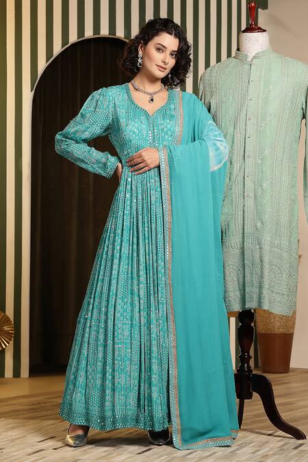 Shop Soniya G Blue Georgette, Silk Mirrors, Embroidery V-neck Floral Bandhej Anarkali Set Shop_Soniya G_Blue Georgette, Silk Mirrors, Embroidery V-neck Floral Bandhej Anarkali Set