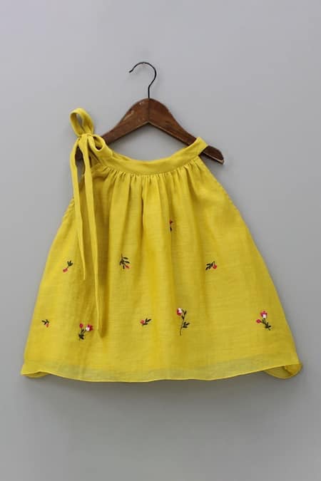 Snuggleme_Yellow Chanderi, Cotton Embroidery Floral Thread Kurta And Palazzo Set _Online_at_Aza_Fashions