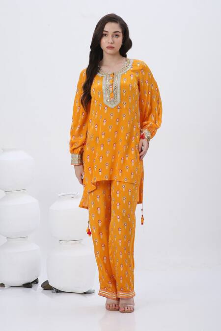 Neha Mehra_Orange Crepe Beads, Embroidery Round Neck Floral Kurta And Pant Set _Online_at_Aza_Fashions