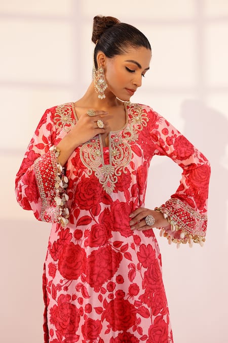 Buy_Sanam_Red Velvet Stones, Pearls, Sequins Split V-neck Floral Embellished Kurta Set 