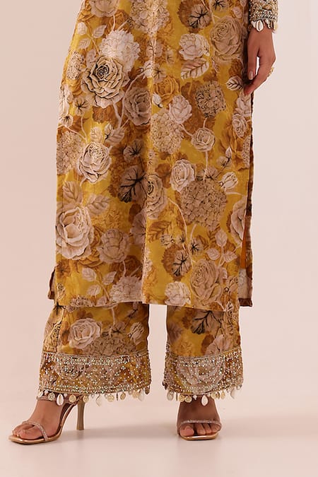 Shop_Sanam_Gold Velvet Pearls, Stones, Beads Split V-neck Floral Embellished Kurta Set _Online_at_Aza_Fashions