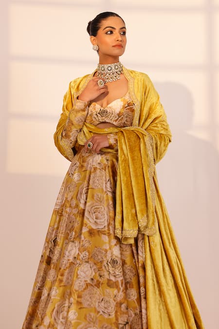 Shop_Sanam_Gold Velvet Pearls, Sequins Sweetheart Neck Garden Printed Lehenga Set _Online_at_Aza_Fashions