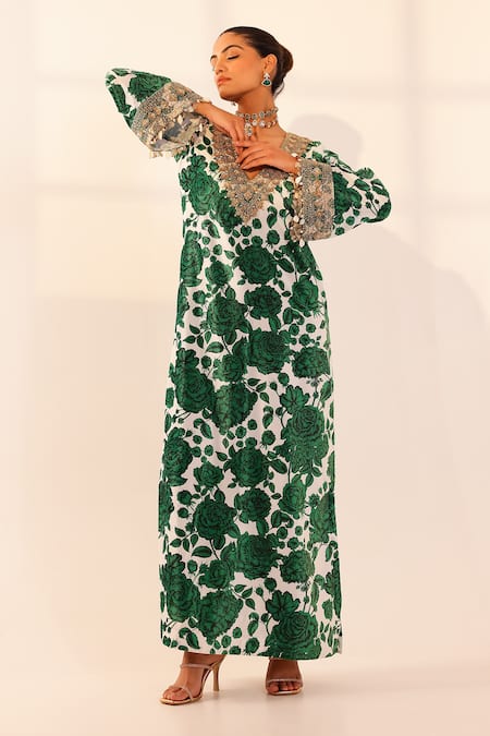 Sanam White Velvet Embroidery, Stones, Gota Patti Floral Print Embellished Kaftan Online at Aza Fashions Sanam_White Velvet Embroidery, Stones, Gota Patti Floral Print Embellished Kaftan _Online_at_Aza_Fashions