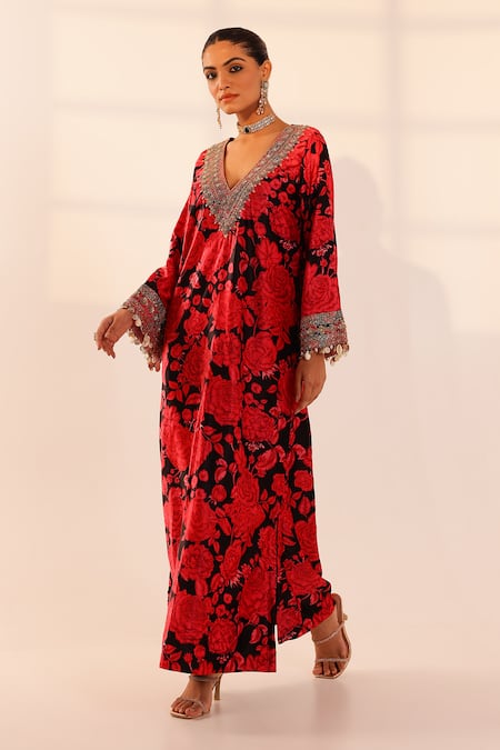 SANAM_Black Velvet Pearls, Gota Patti, Zari Plunge Neck Floral Printed Kaftan _Online_at_Aza_Fashions