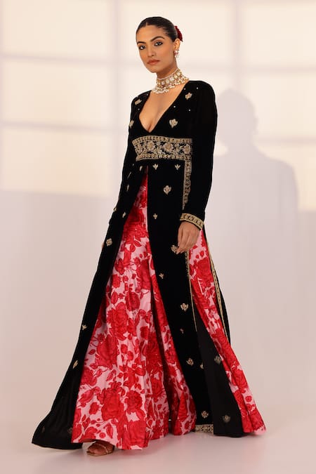 Sanam Black Velvet Pearls, Zari, Gota Patti, Floral Zardozi Kurta And Sharara Set Online at Aza Fashions Sanam_Black Velvet Pearls, Zari, Gota Patti, Floral Zardozi Kurta And Sharara Set _Online_at_Aza_Fashions