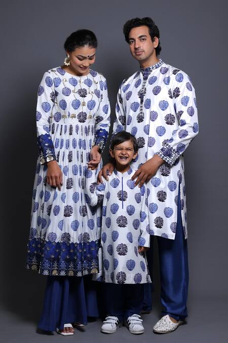 Buy_Thetaa_White Viscose, Silk Floral Butti Print Kurta Set _Online_at_Aza_Fashions