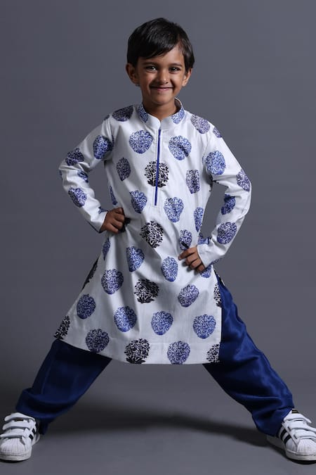 Shop_Thetaa_White Viscose, Silk Floral Butti Print Kurta Set _Online_at_Aza_Fashions