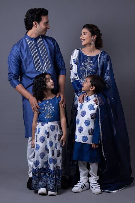 Thetaa_White Cotton, Viscose, Silk Embroidery Floral Butti Printed Kurta Set _at_Aza_Fashions