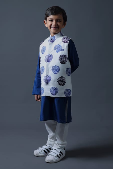 Shop_Thetaa_White Cotton, Viscose, Silk Embroidery Floral Butti Printed Kurta Set _at_Aza_Fashions