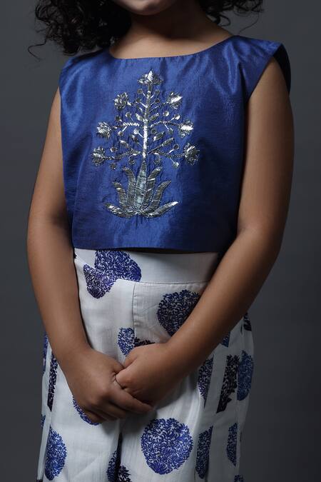 Shop_Thetaa_Blue Silk Mirrors, Embroidery Mukaish Crop Top And Pant Set _Online_at_Aza_Fashions