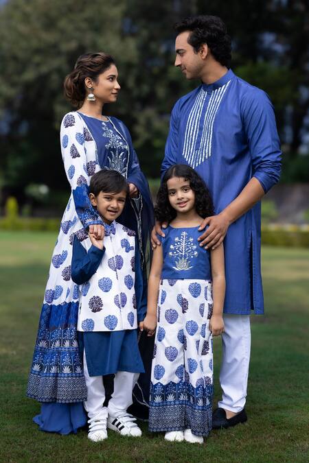 Thetaa_Blue Silk Mirrors, Embroidery Mukaish Crop Top And Pant Set _at_Aza_Fashions